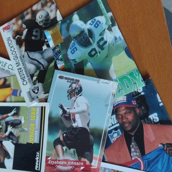Football Card Lot - Picture 3 of 3